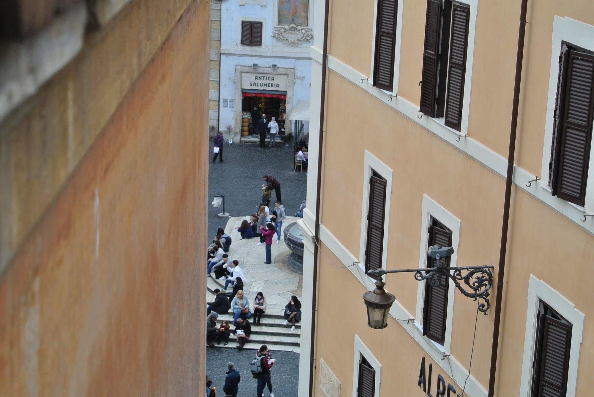 The Pantheon Apartment Rom Exteriör bild